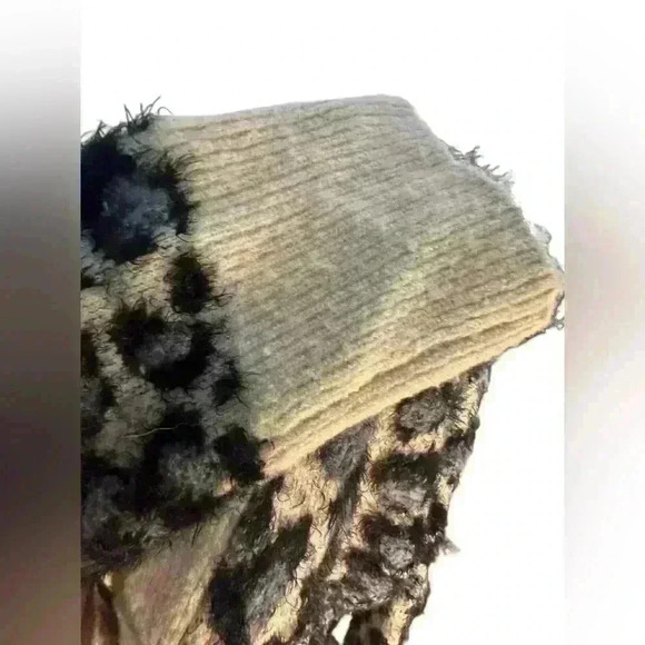 Super Soft Button Front Cardigan Animal Print XL - Picture 3 of 8